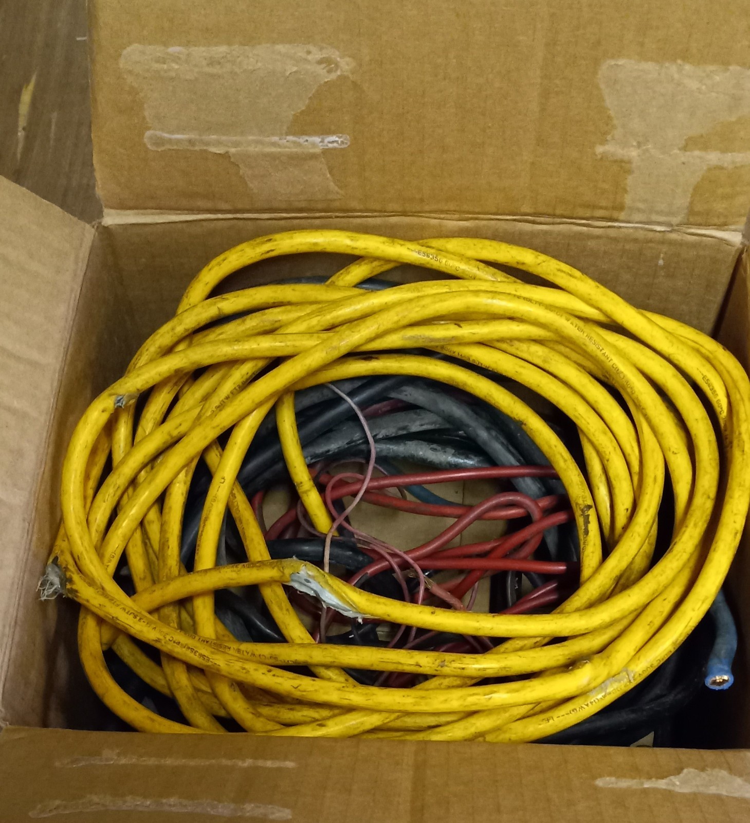 9 Pound 6 oz box full thick Insulated Copper Wire Scrap #4
