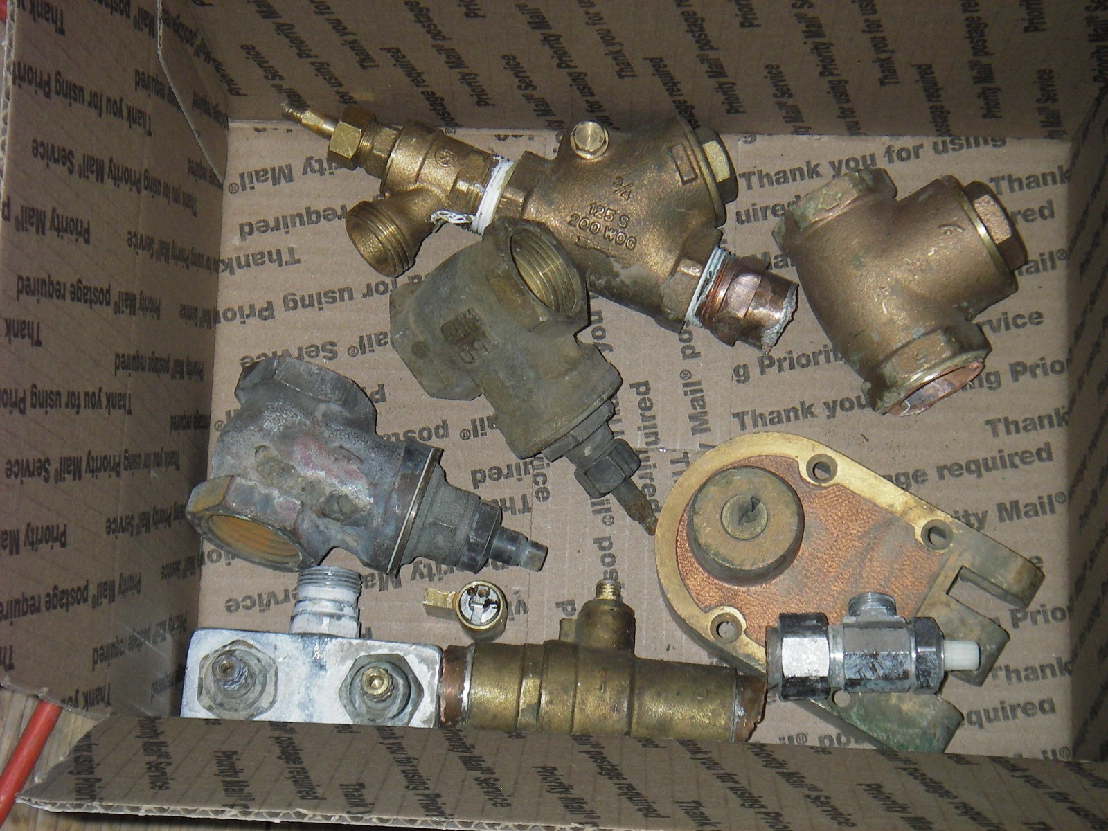 Lot 27 lbs: Brass/Bronze/Copper Scrap Pieces. Melting,Recycling.Salvage.